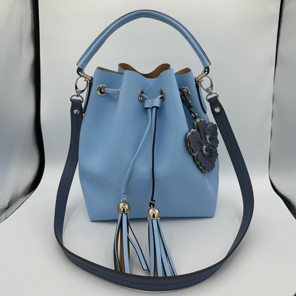 Henri Bendel Thompson Bucket Bag Periwinkle Blue Leather Shoulder Strap Charm